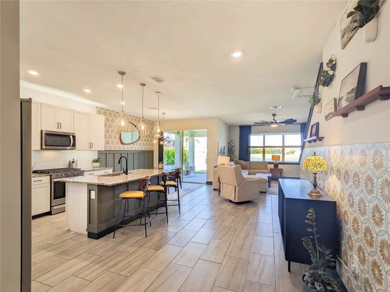 SAVANNA AT LAKEWOOD RANCH PH III 3ABD - Residential