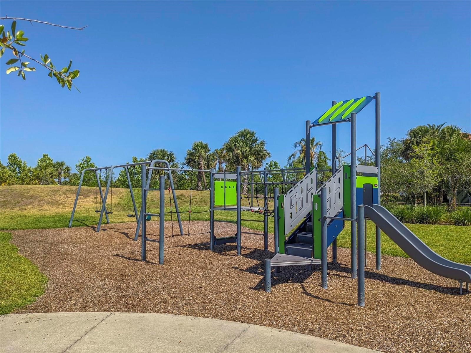 SAVANNA AT LAKEWOOD RANCH PH III 3ABD - Residential