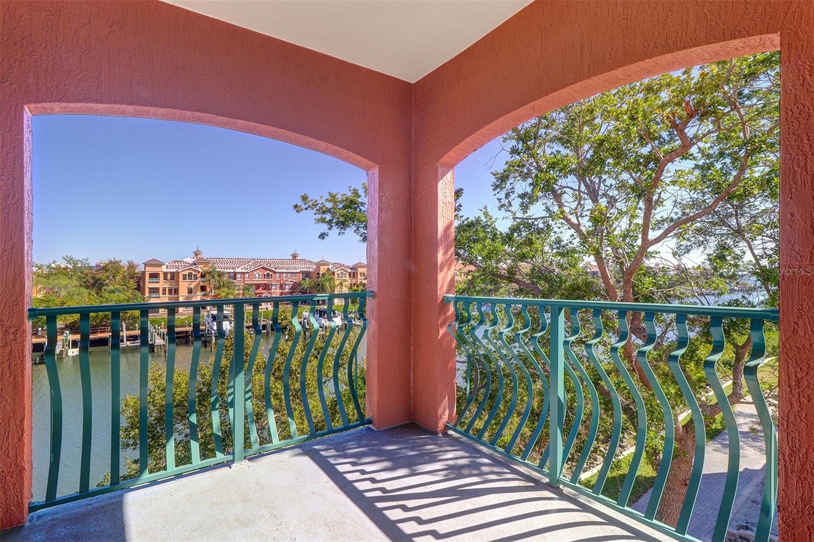 GRAND BELLAGIO AT BAYWATCH CONDO THE - Residential