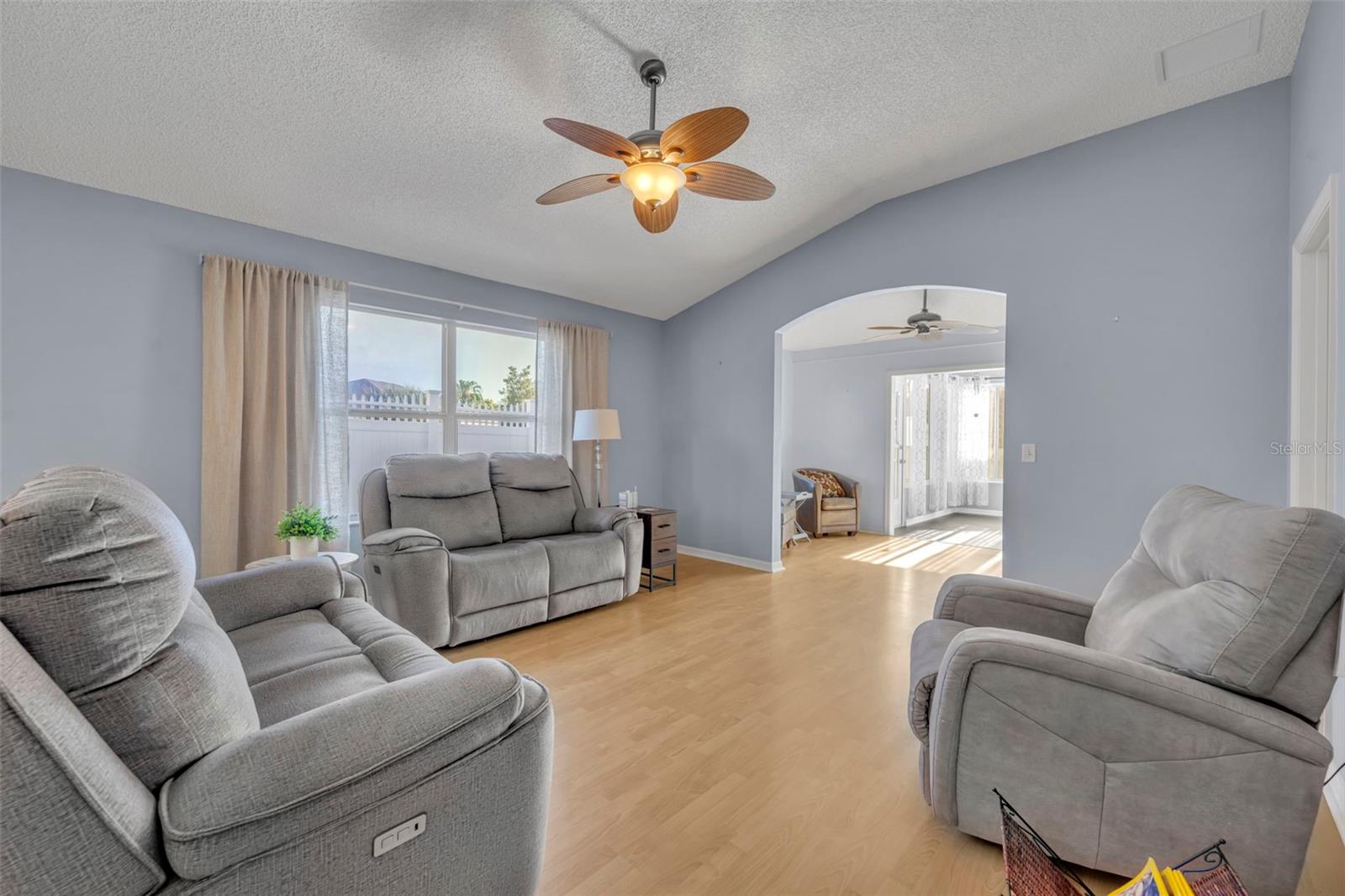 VILLAGES/MARION VILLAS/MORNING - Residential