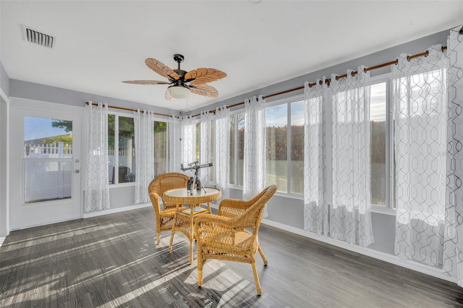 VILLAGES/MARION VILLAS/MORNING - Residential