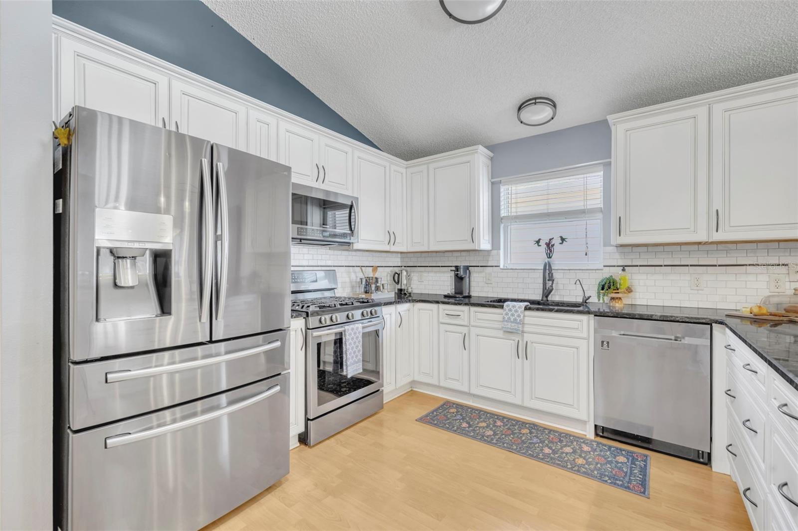 VILLAGES/MARION VILLAS/MORNING - Residential