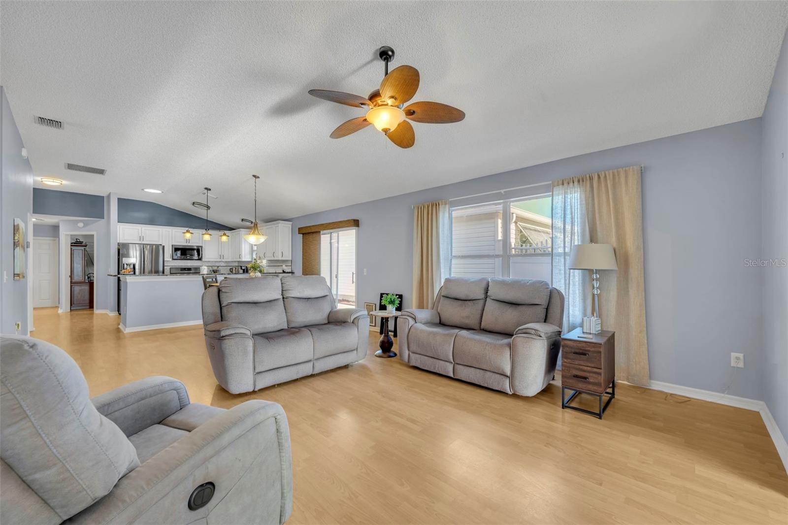 VILLAGES/MARION VILLAS/MORNING - Residential