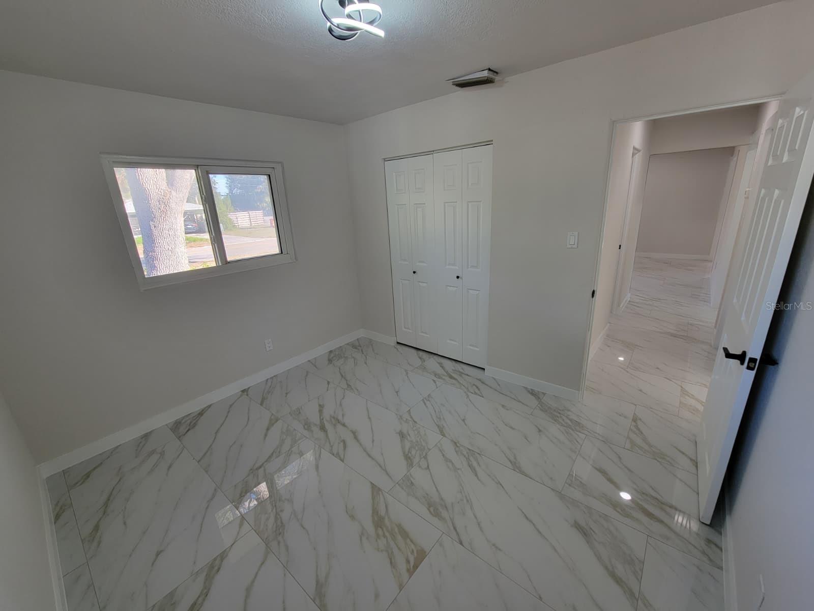 PAVER PARK ESTATES 1ST ADD - Residential Lease