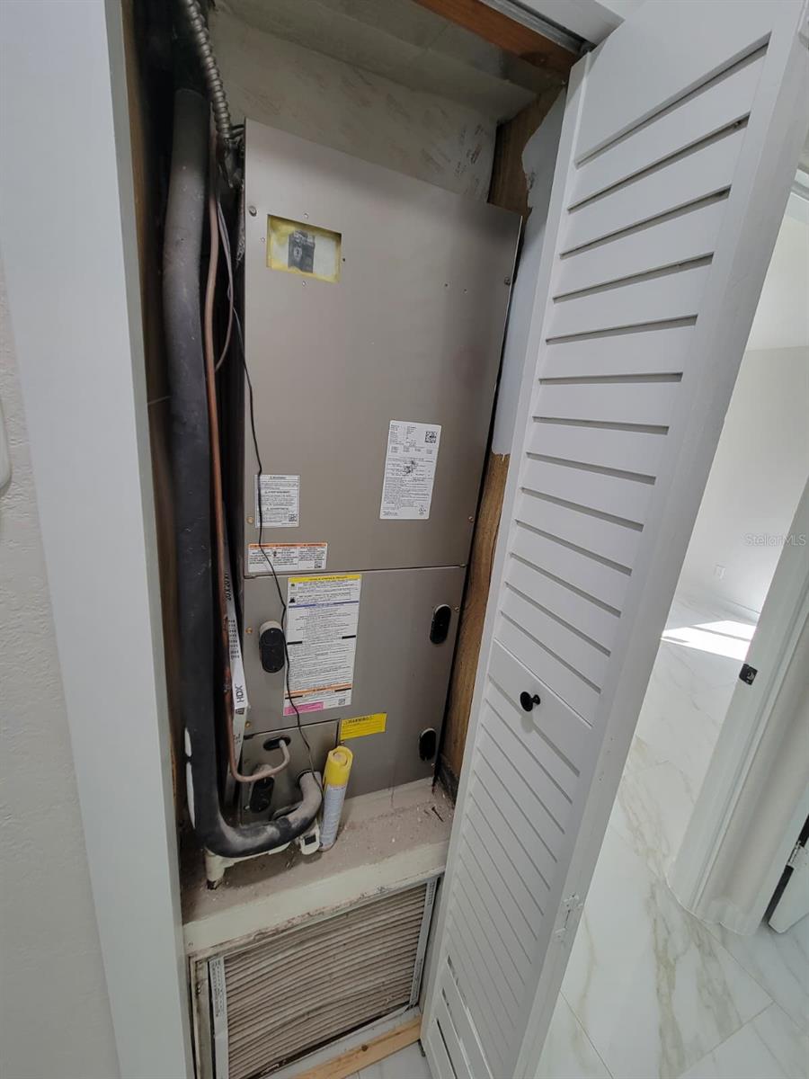 PAVER PARK ESTATES 1ST ADD - Residential Lease