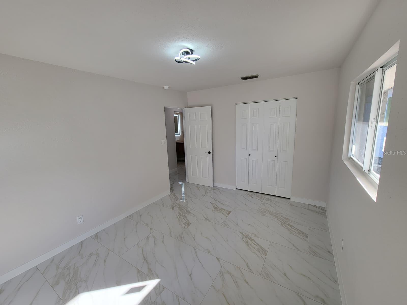 PAVER PARK ESTATES 1ST ADD - Residential Lease