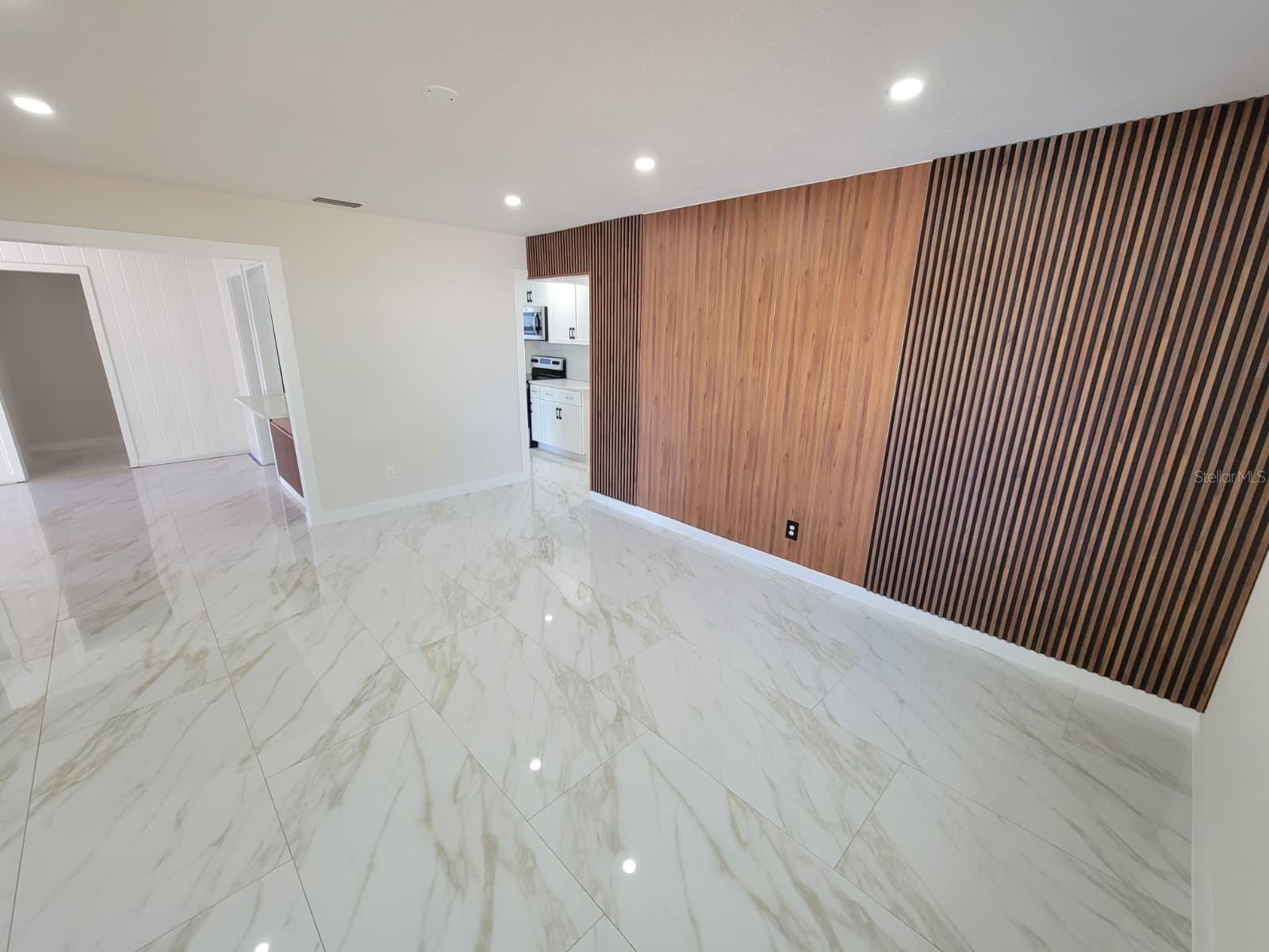 PAVER PARK ESTATES 1ST ADD - Residential Lease