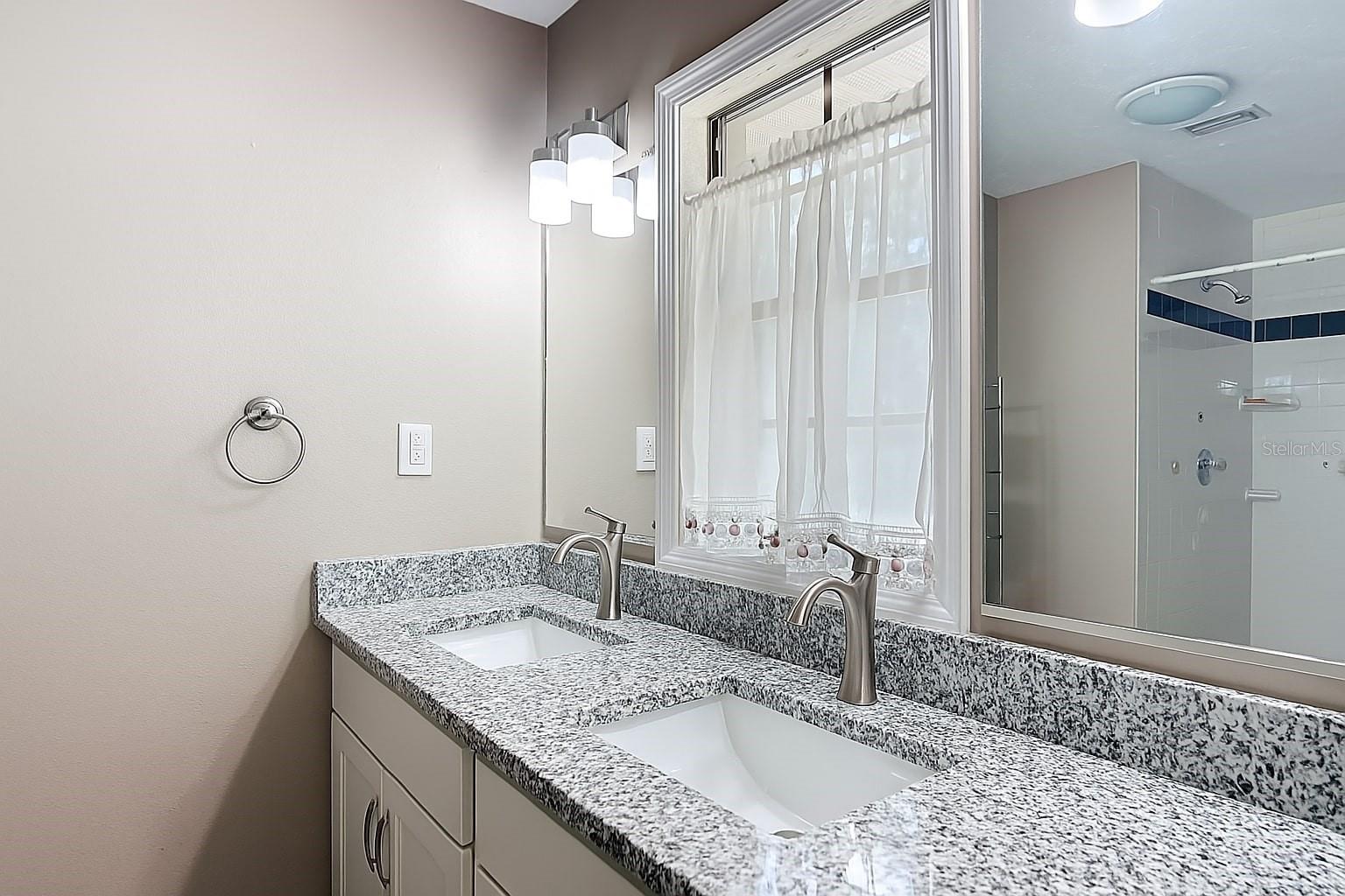 BRONSON - Residential