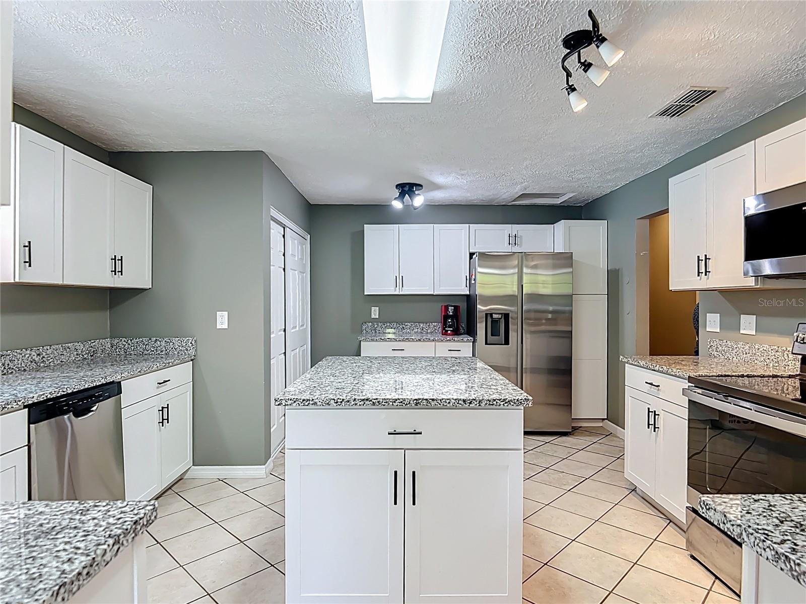 BRONSON - Residential