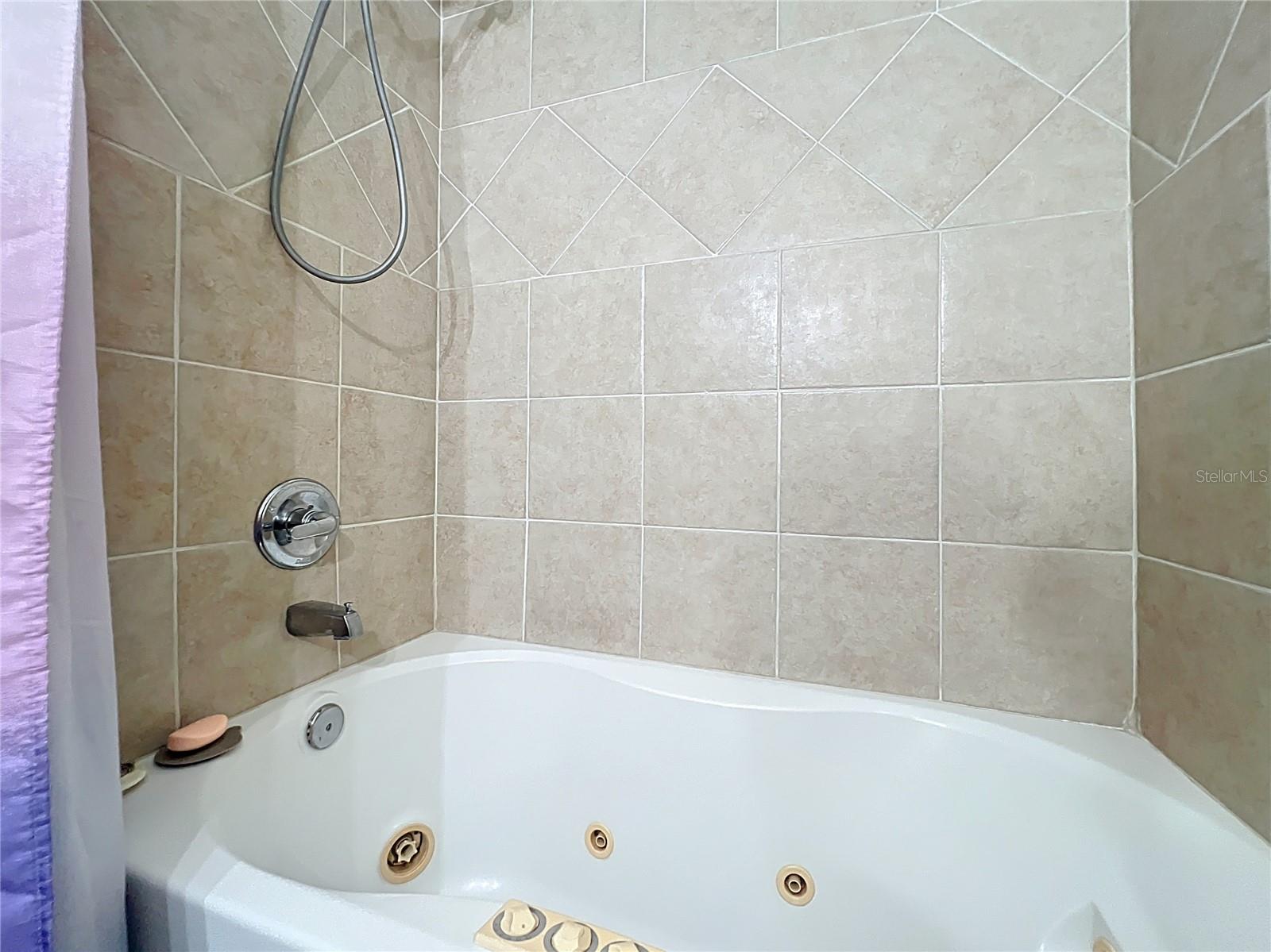 BRONSON - Residential