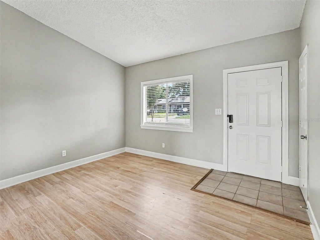 Photo of 510 Moonbeam Road, Apopka, FL 32712 (MLS # O6417245)