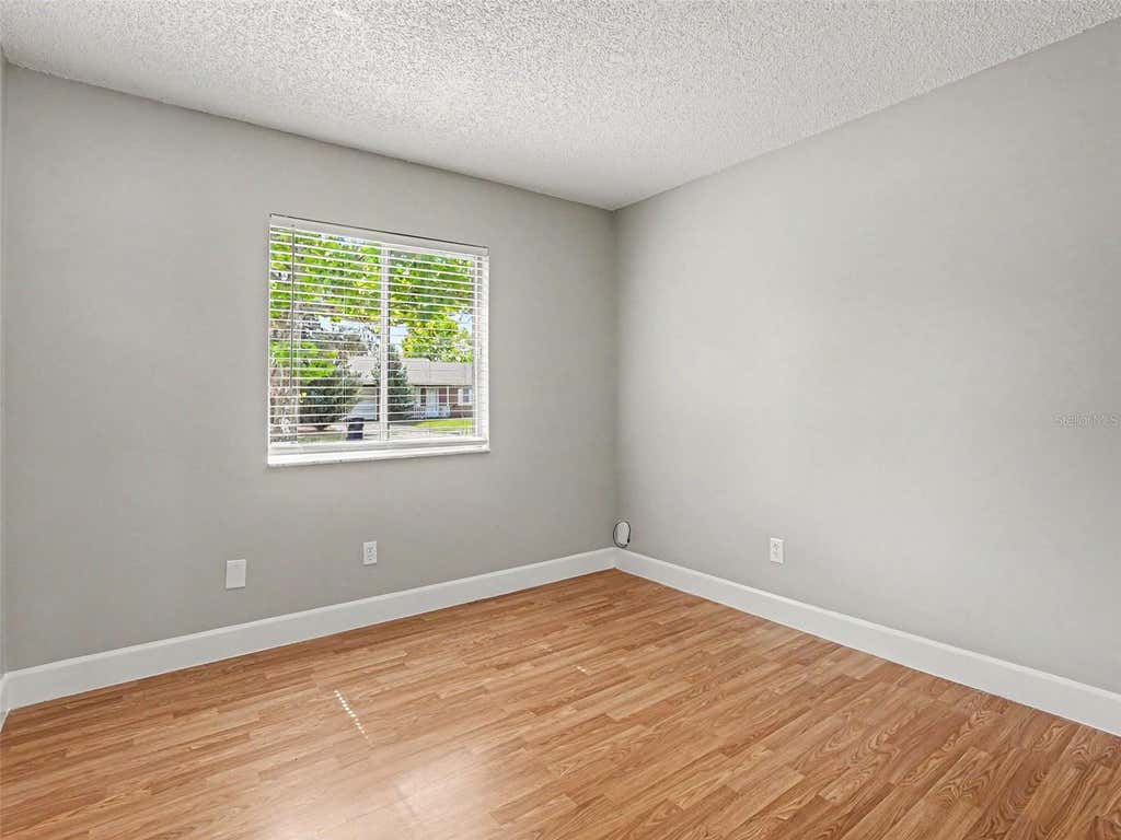 Photo of 510 Moonbeam Road, Apopka, FL 32712 (MLS # O6417245)