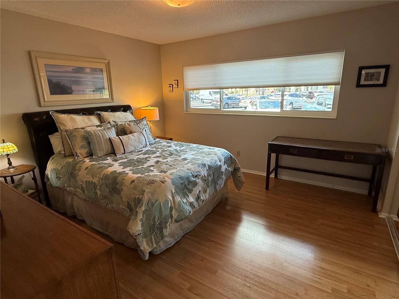 ON TOP OF THE WORLD - Residential