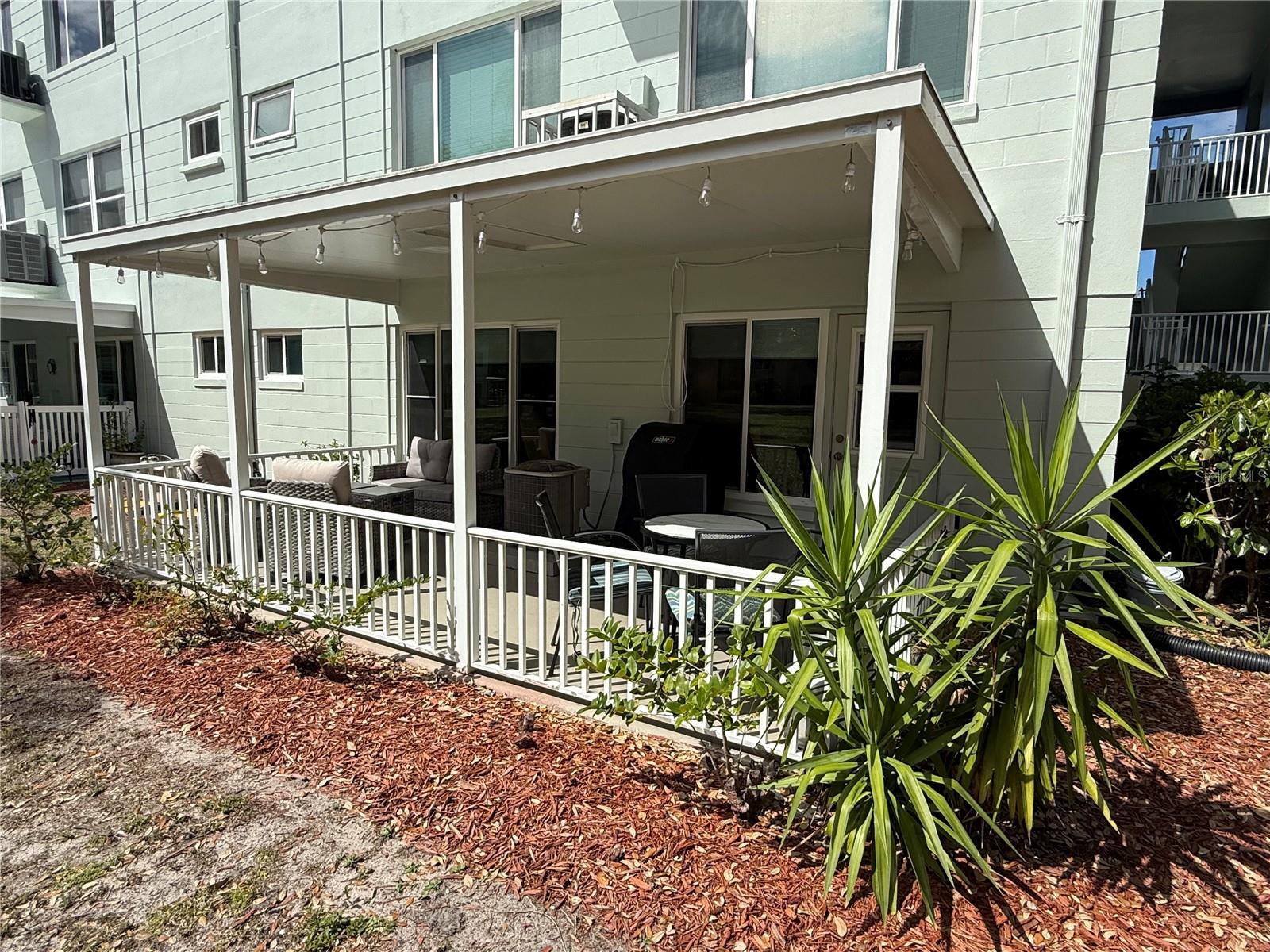 ON TOP OF THE WORLD - Residential