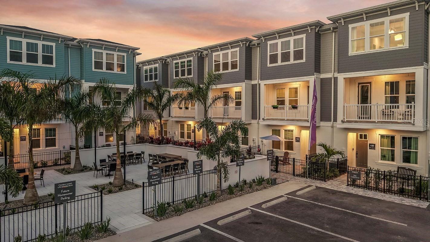 TOWNS AT UNION - Residential
