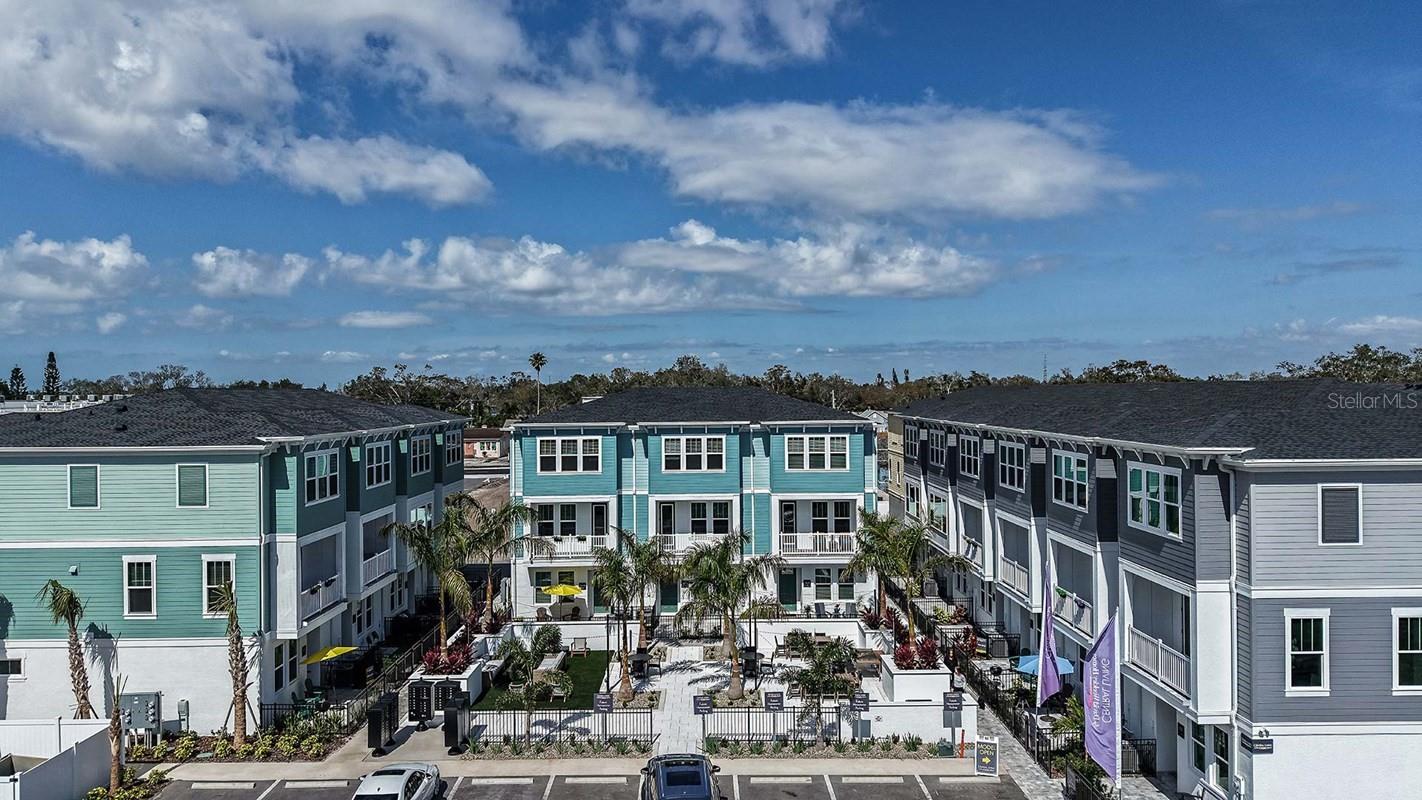 TOWNS AT UNION - Residential