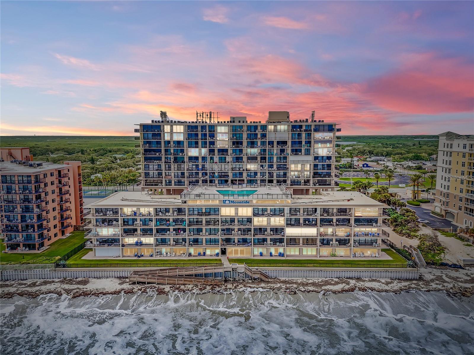 MOONTIDE CONDO - Residential