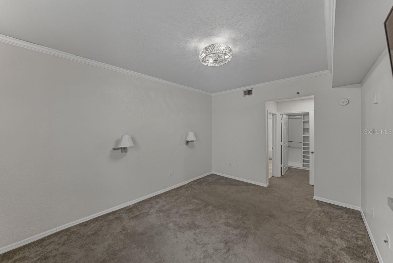 PARKCREST HARBOUR ISLAND CONDO - Residential