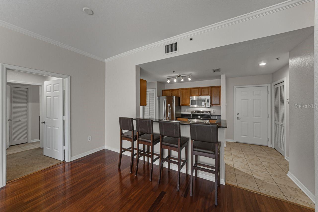 PARKCREST HARBOUR ISLAND CONDO - Residential