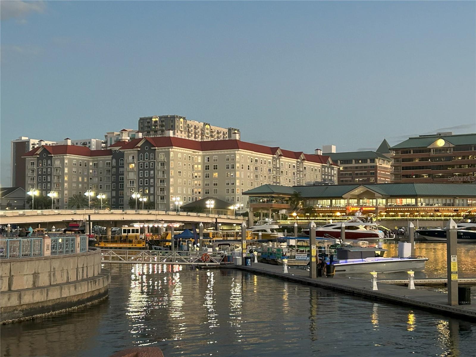 PARKCREST HARBOUR ISLAND CONDO - Residential