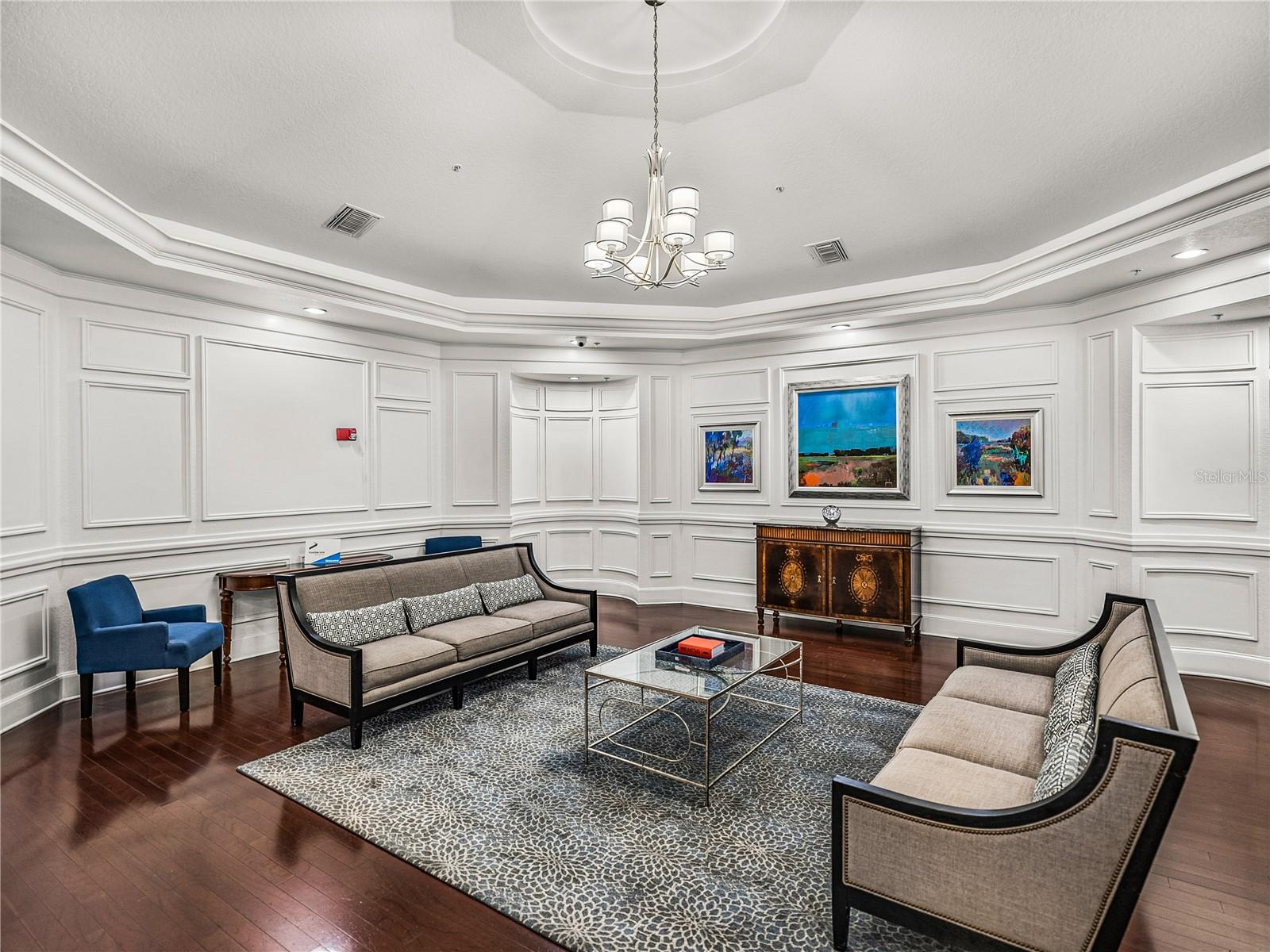 PARKCREST HARBOUR ISLAND CONDO - Residential