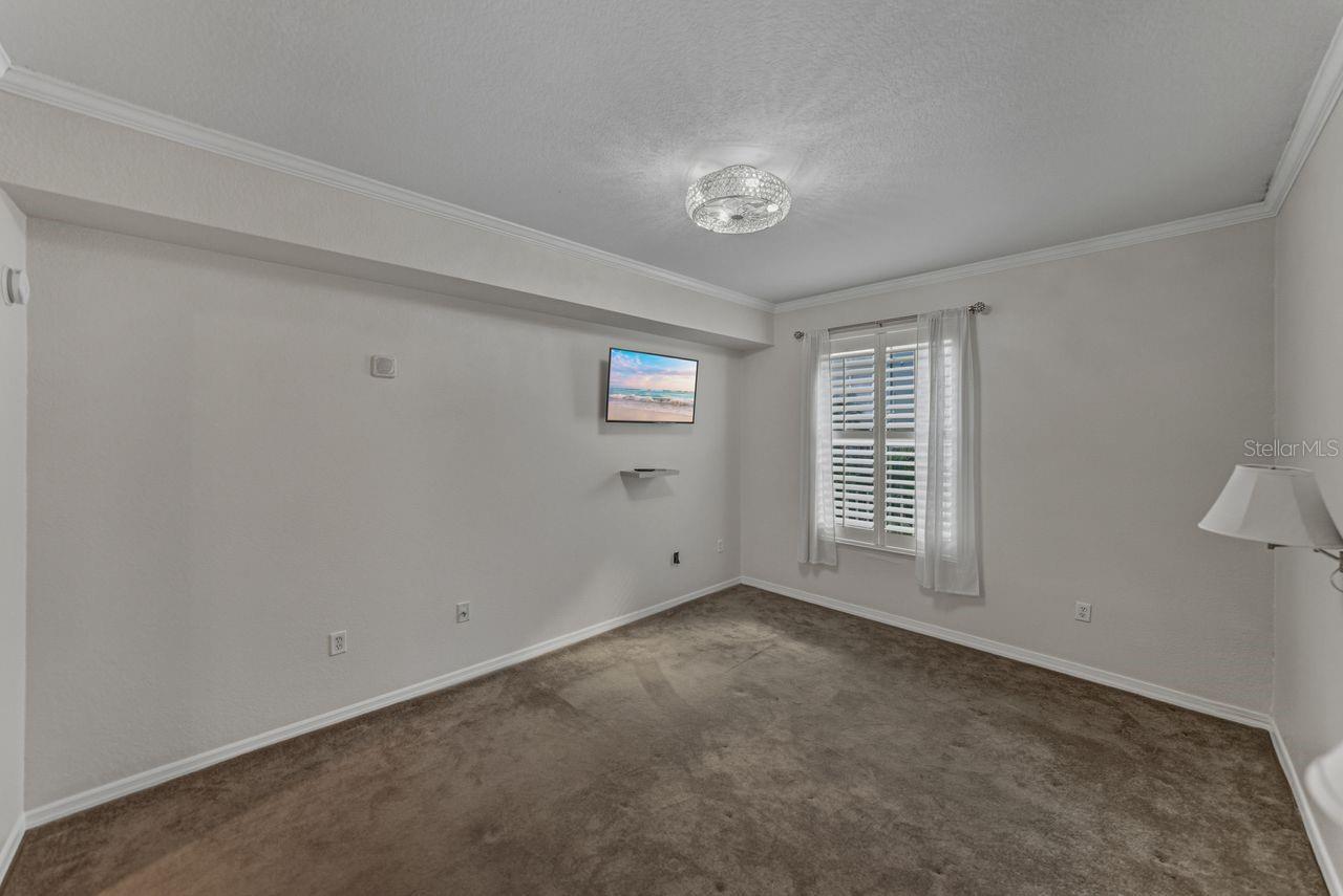 PARKCREST HARBOUR ISLAND CONDO - Residential