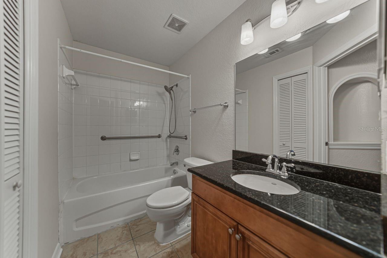 PARKCREST HARBOUR ISLAND CONDO - Residential