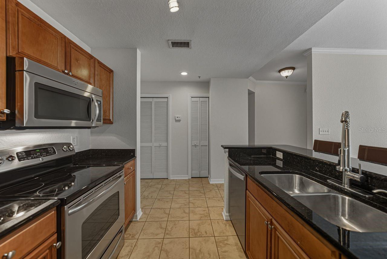 PARKCREST HARBOUR ISLAND CONDO - Residential