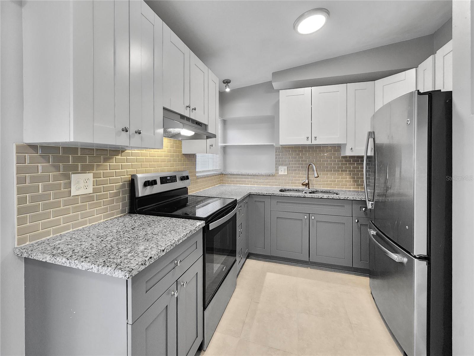 SUNNY SLOPES ESTATES - Residential Lease