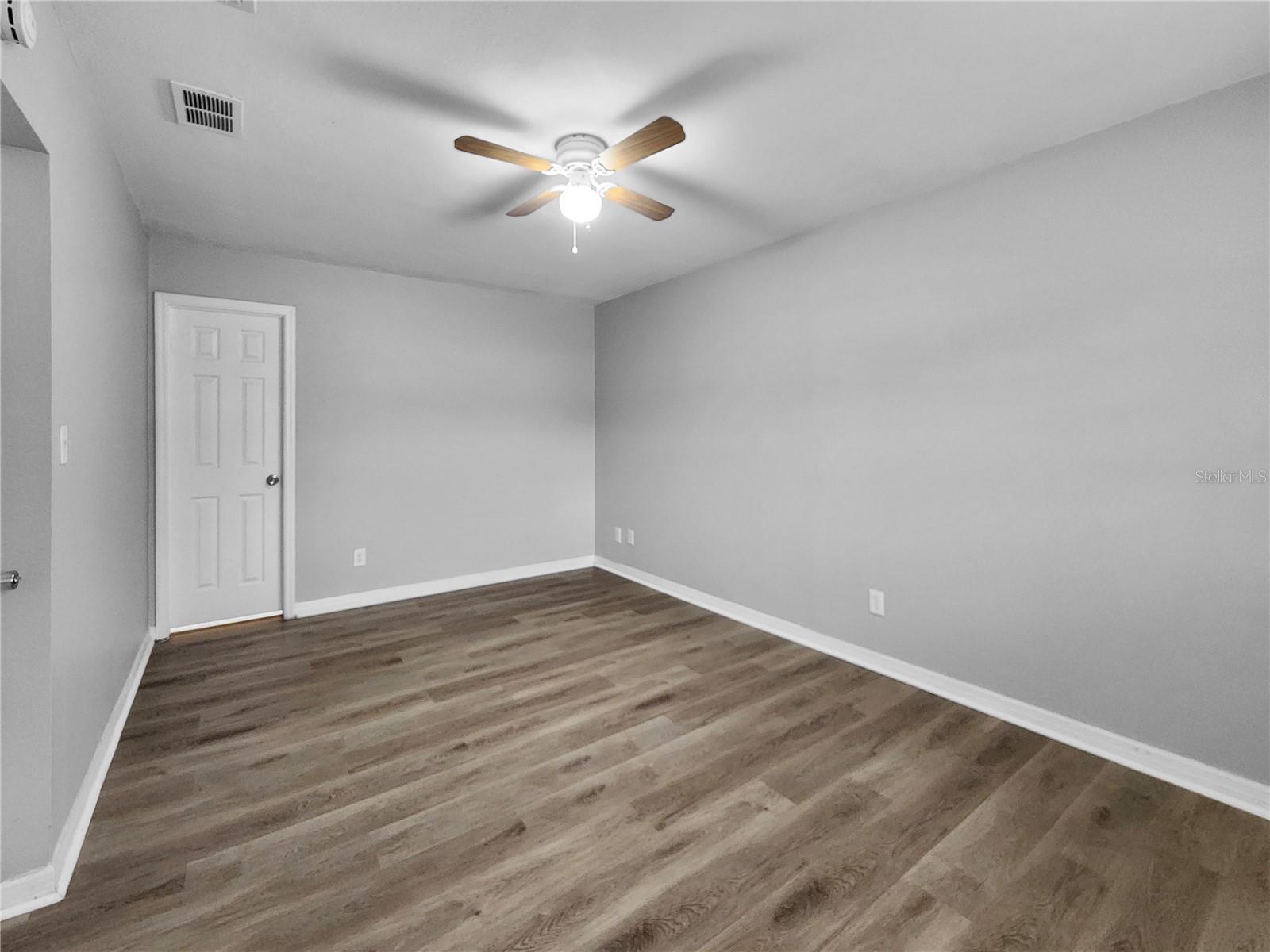 SUNNY SLOPES ESTATES - Residential Lease