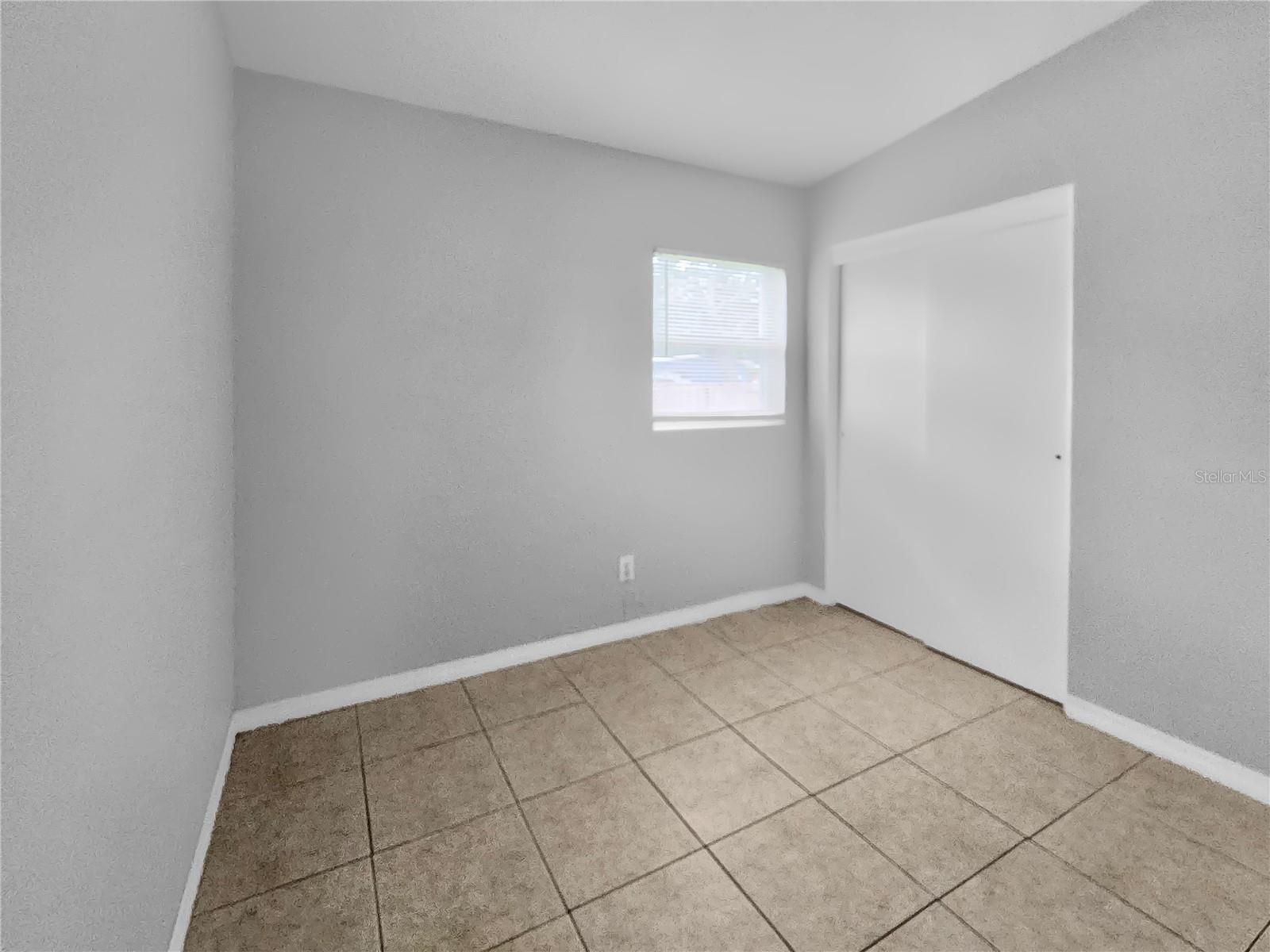 SUNNY SLOPES ESTATES - Residential Lease