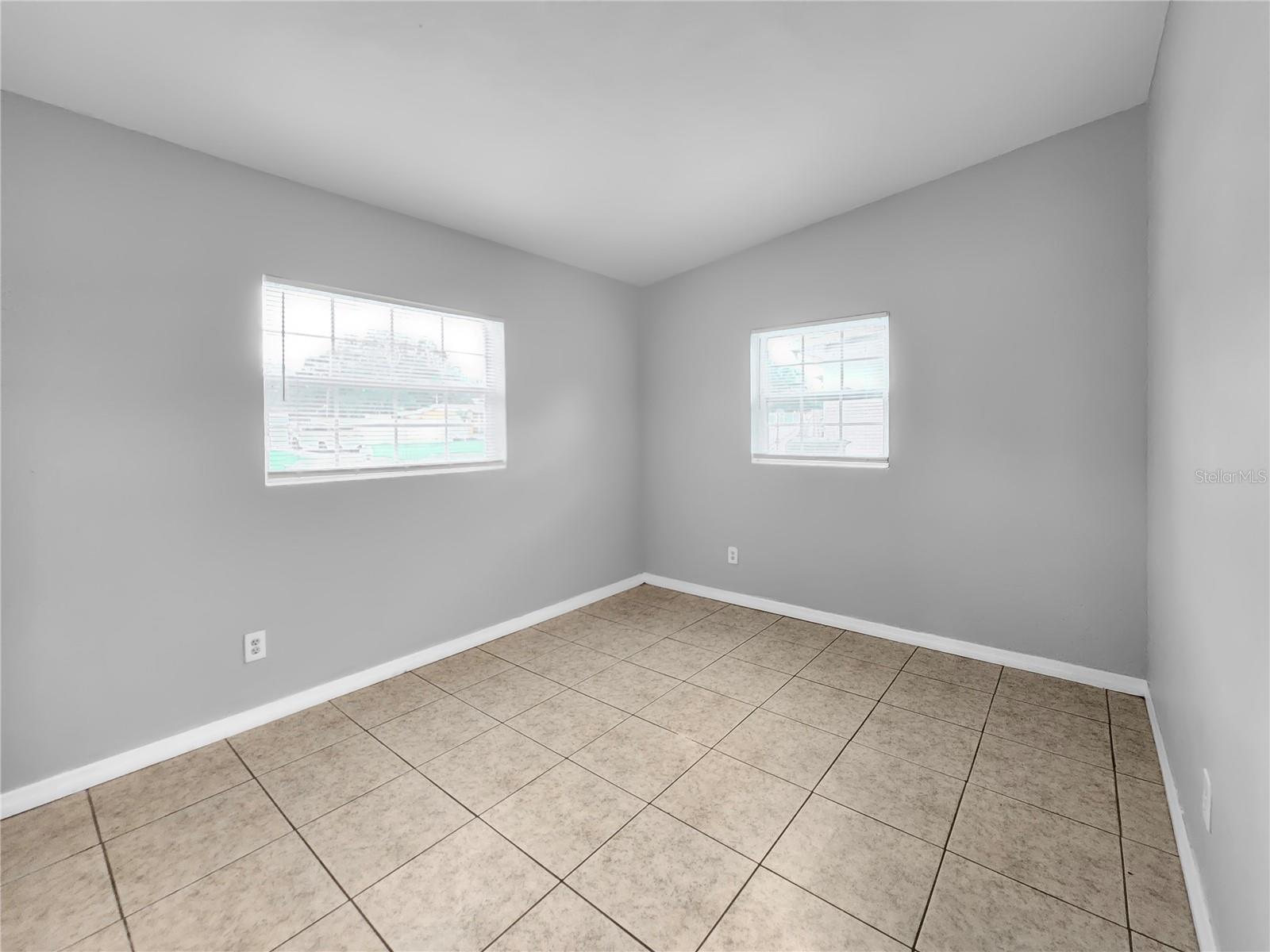 SUNNY SLOPES ESTATES - Residential Lease