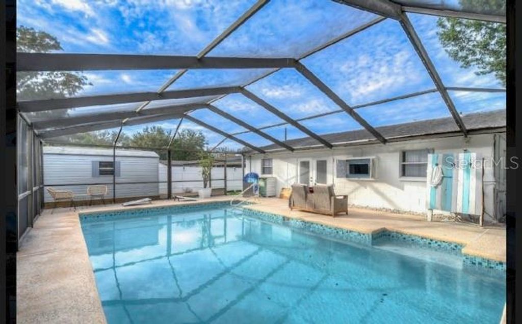 Photo of 4508 W Pearl Avenue, Tampa, FL 33611 (MLS # TB8467441)