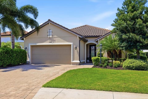 Photo of 12749 Fontana Loop, Bradenton, FL 34211 (MLS # A4702104)