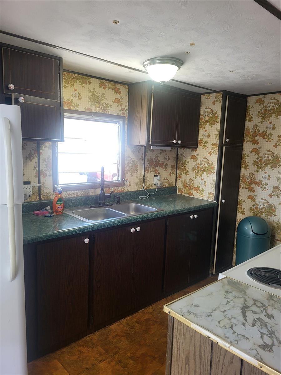 HOLIDAY VILLAGE CO-OP M/H UNREC - Residential