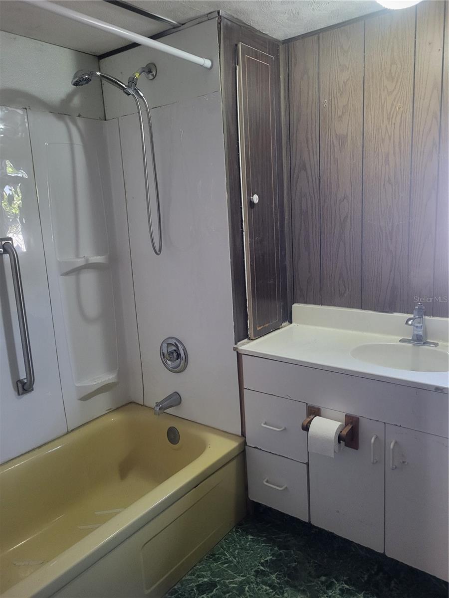 HOLIDAY VILLAGE CO-OP M/H UNREC - Residential