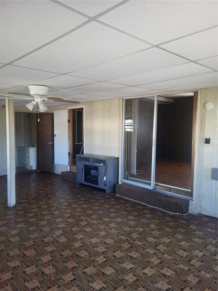 HOLIDAY VILLAGE CO-OP M/H UNREC - Residential