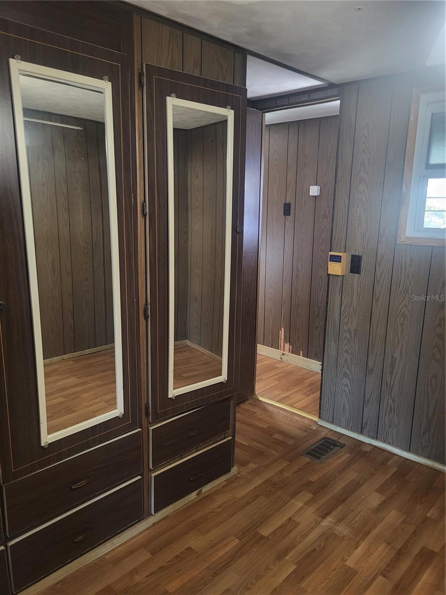 HOLIDAY VILLAGE CO-OP M/H UNREC - Residential