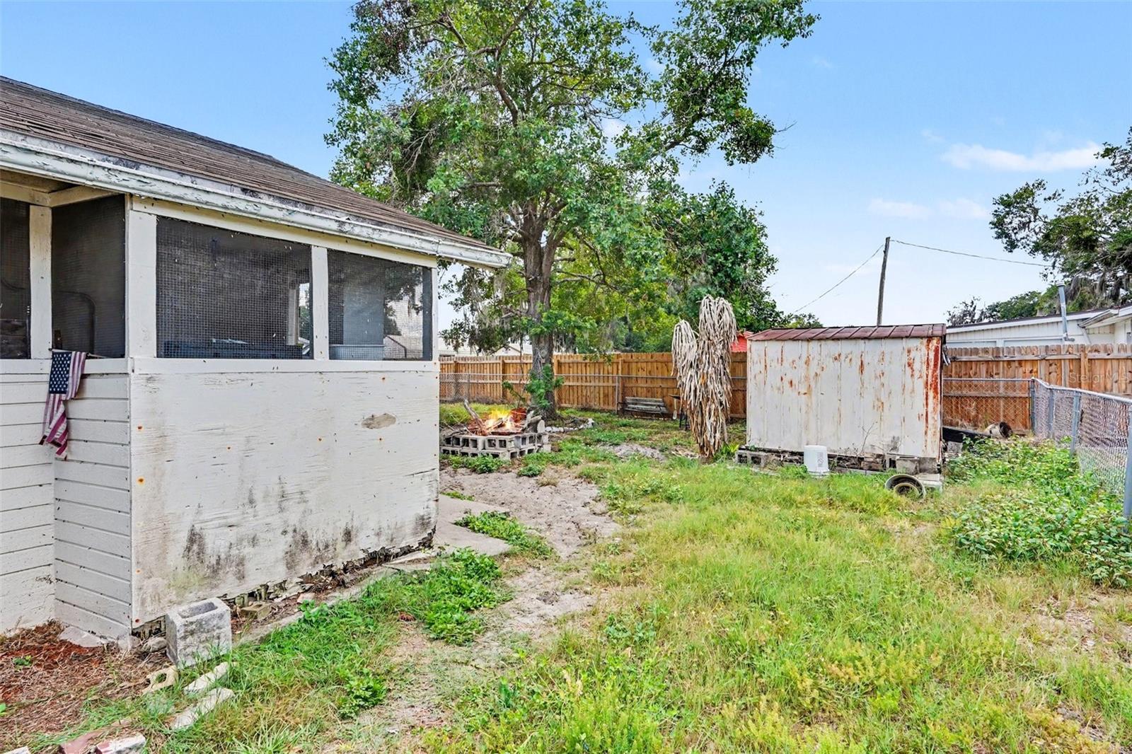 COUNTRY CLUB ESTATE RESUBDIVISION PT - Residential