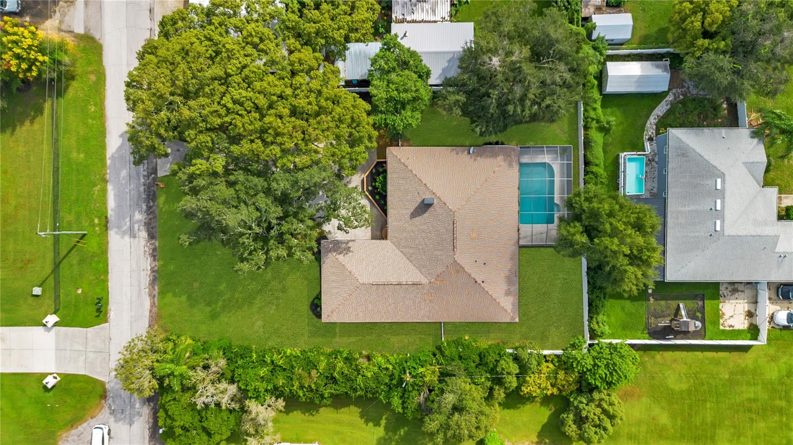 2637 GRACE MANOR