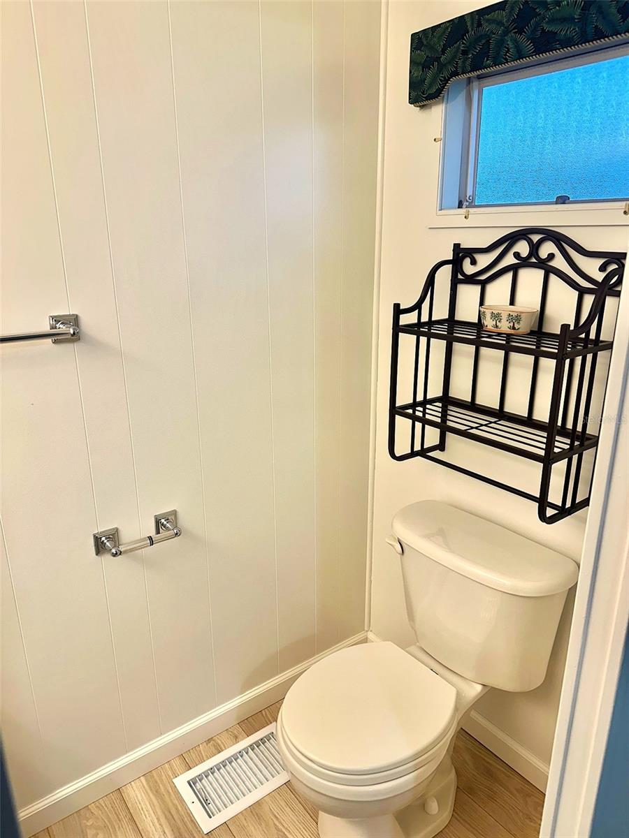 COLONIAL VILLAGE MOBILE HOME PARK CO-OP UNREC - Residential