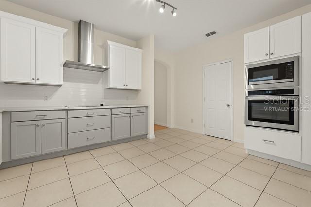 WAVERLEE WOODS UNIT 1 - Residential