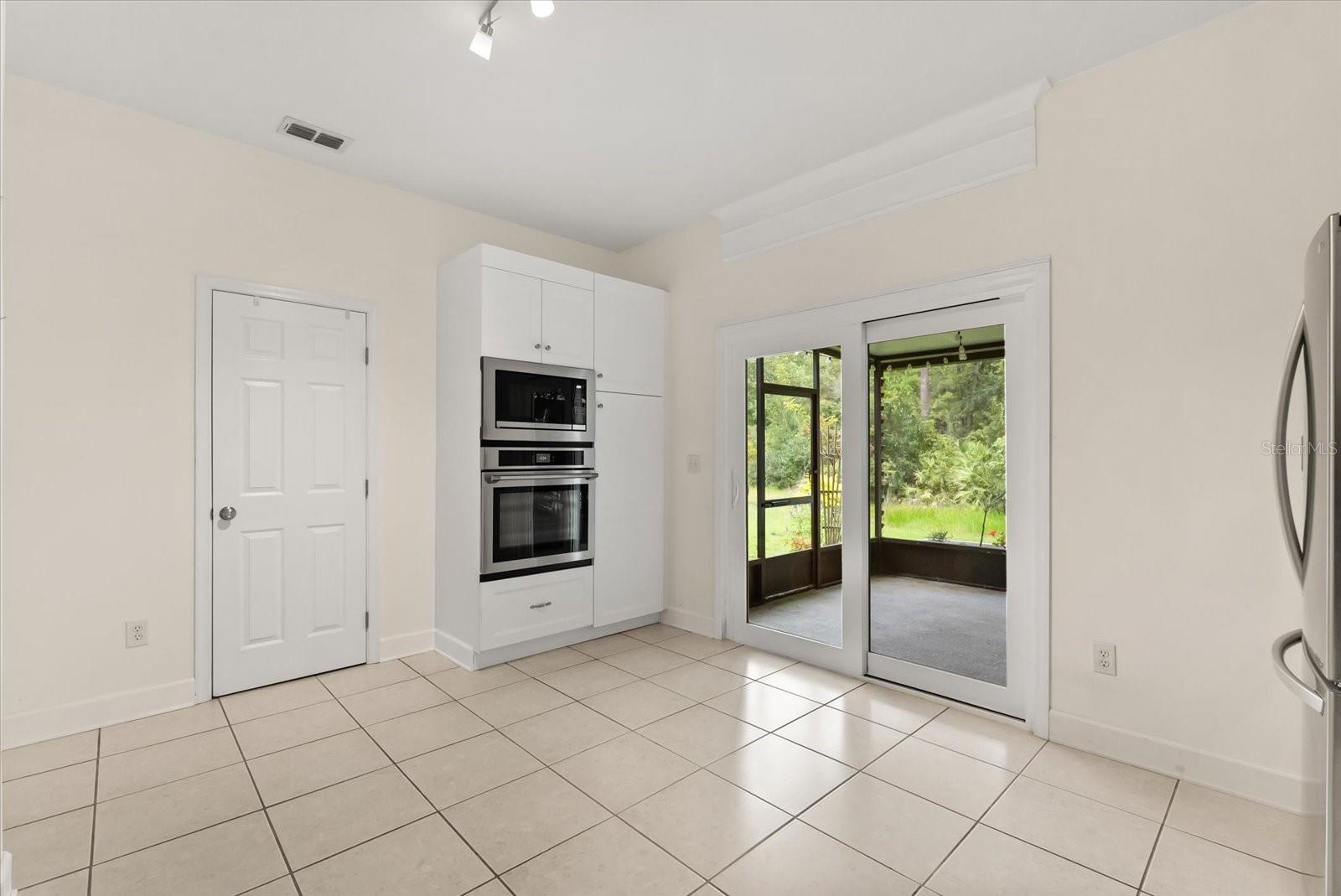 WAVERLEE WOODS UNIT 1 - Residential
