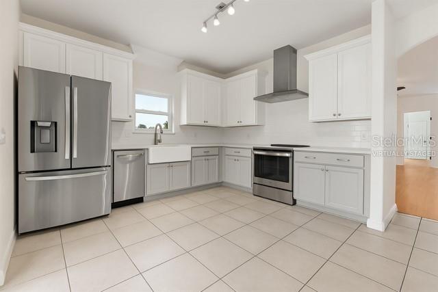 WAVERLEE WOODS UNIT 1 - Residential