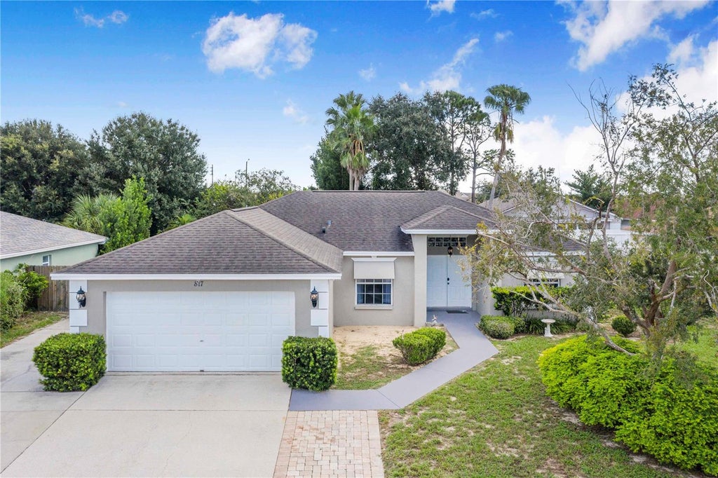 Photo of 817 Reflections Loop E, Winter Haven, FL 33884 (MLS # L4965212)