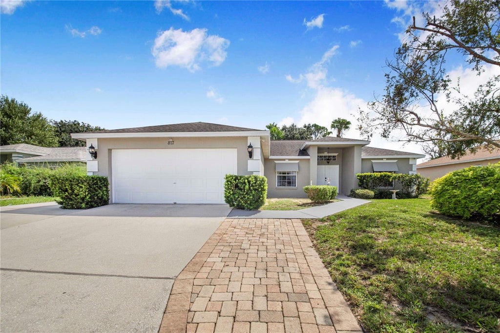 Photo of 817 Reflections Loop E, Winter Haven, FL 33884 (MLS # L4965212)