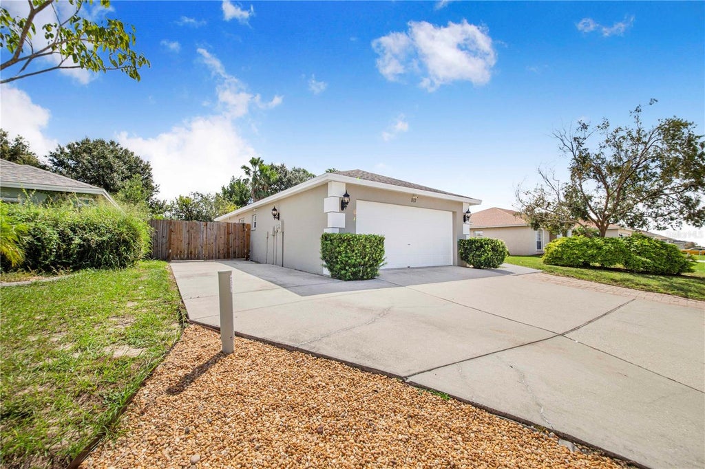 Photo of 817 Reflections Loop E, Winter Haven, FL 33884 (MLS # L4965212)