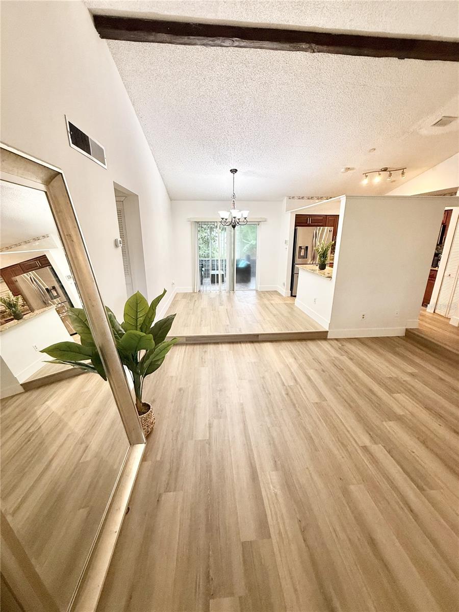 8031 KILLIAN DRIVE