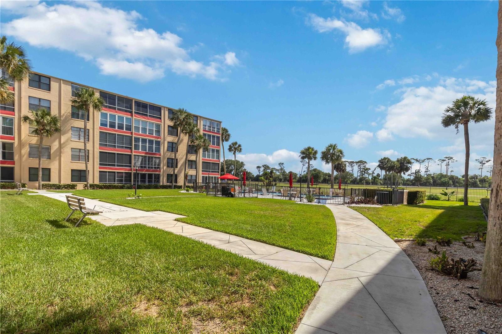 GOLFS EDGE CONDO - Residential