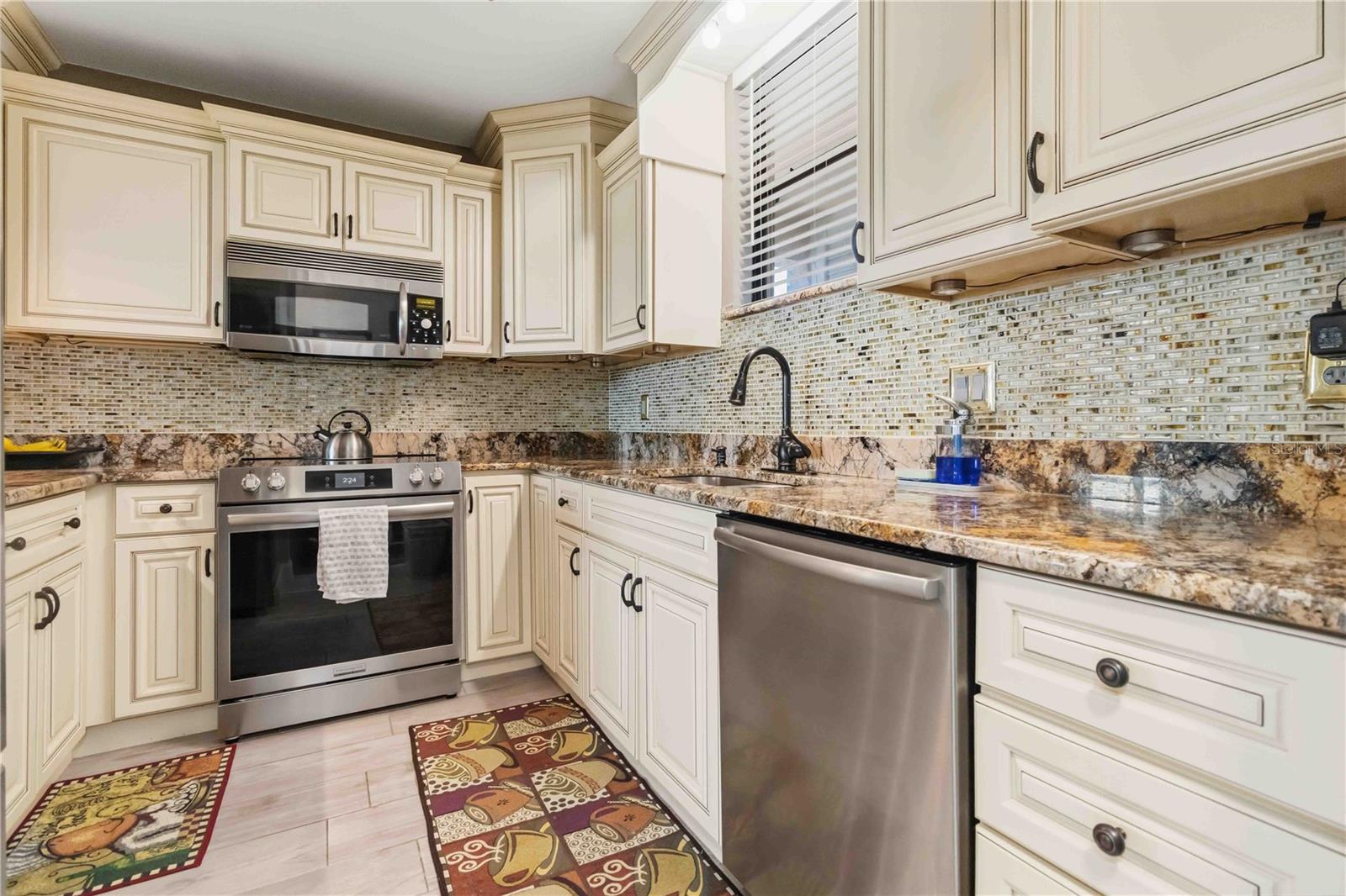 GOLFS EDGE CONDO - Residential